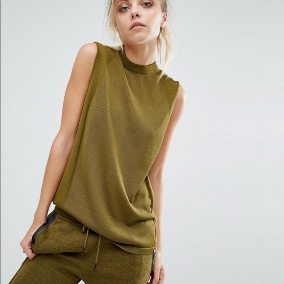 Nike - Premium High Neck Muscle Tank Top - Picture 2 of 7